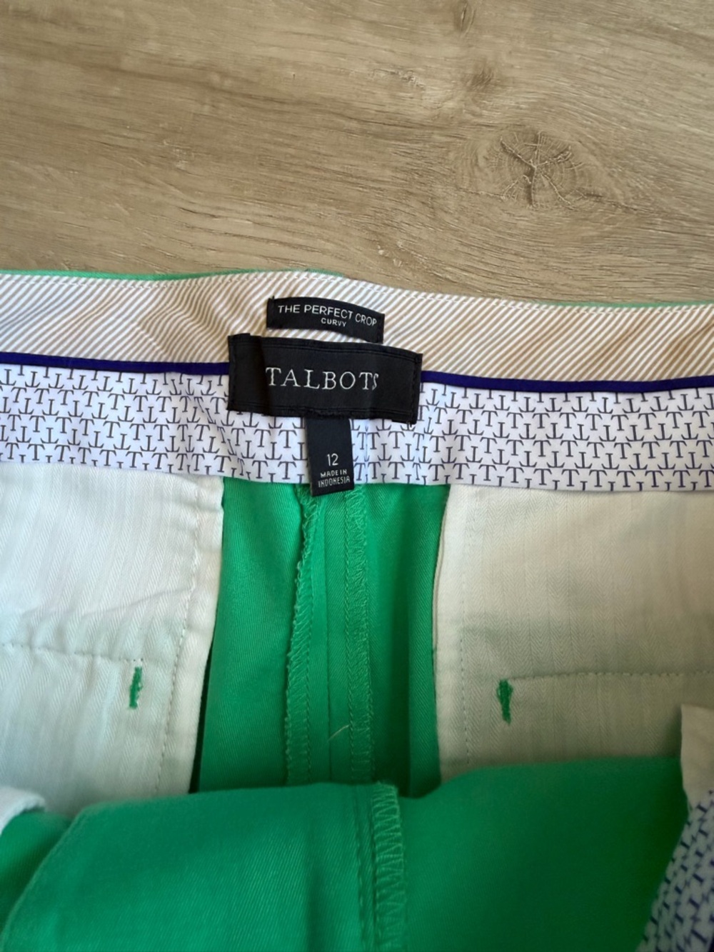 Talbots The Perfect Crop Curvy Pants Green Women’s Size 12 Cotton Spring Summer - Picture 3 of 7